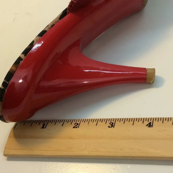 Delicious Red, Gold& Leopard Sandals with Red Sole - Picture 6 of 16